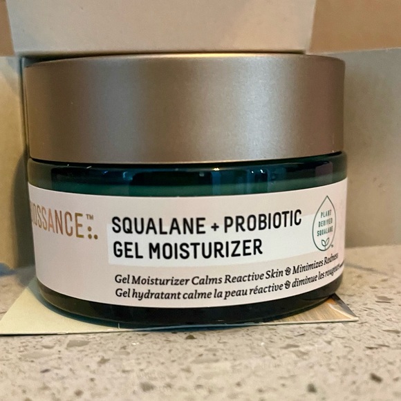 Moisturizer - Picture 2 of 4